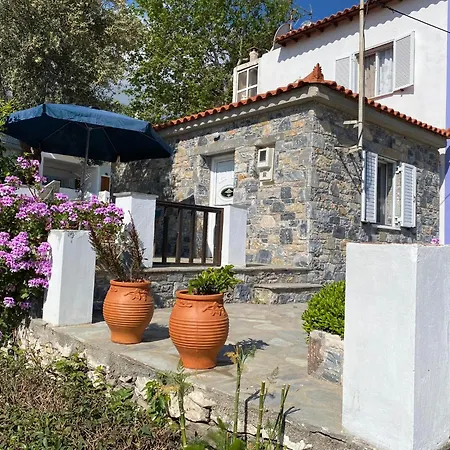 Christina Traditional House Ágios Konstantínos Buitenkant foto
